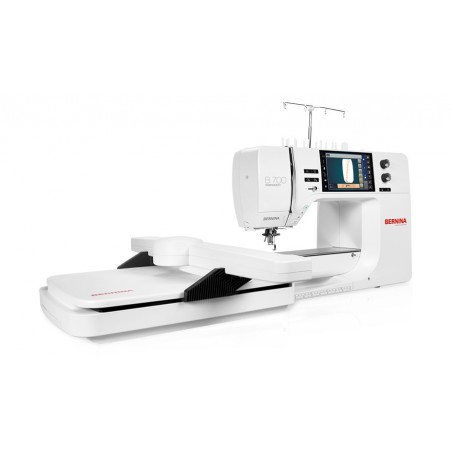 Bernina B 700 Embroidery machine