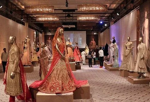 How to Start a Housewife Ladies Boutique in India: A Step-by-Step Guide